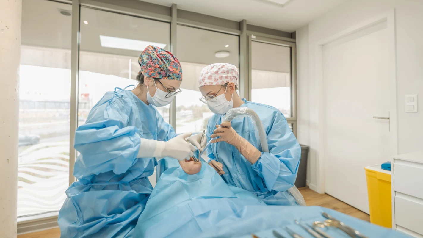 dentiste chirurgie orale jacou Nos soins dentaires Eurêka dentaire - Chirurgiens-dentistes à Castelnau-le-Lez