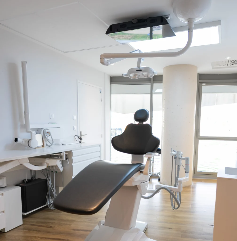 implants dentaires bridge protheses jacou implants dentaires bridge protheses jacou Dentiste à Jacou : implants dentaires Eurêka dentaire - Chirurgiens-dentistes à Castelnau-le-Lez